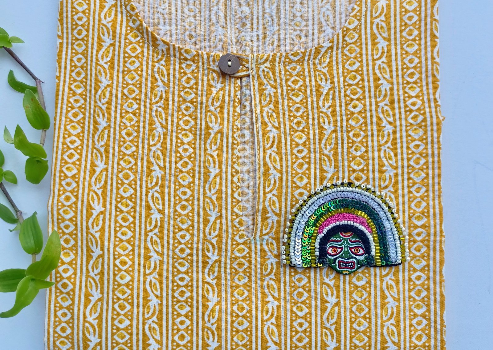 MAHISASHUR CHHAU BROOCH - Image 4